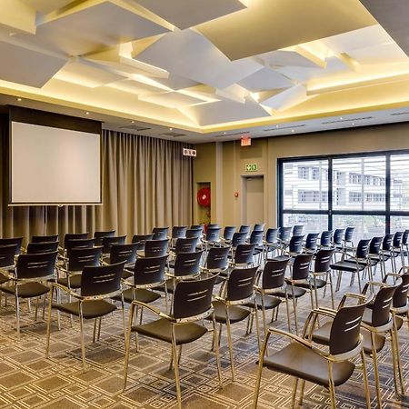Protea Hotel Fire & Ice! By Marriott Pretoria Menlyn Ngoại thất bức ảnh