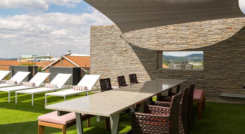 Protea Hotel Fire & Ice! By Marriott Pretoria Menlyn Ngoại thất bức ảnh