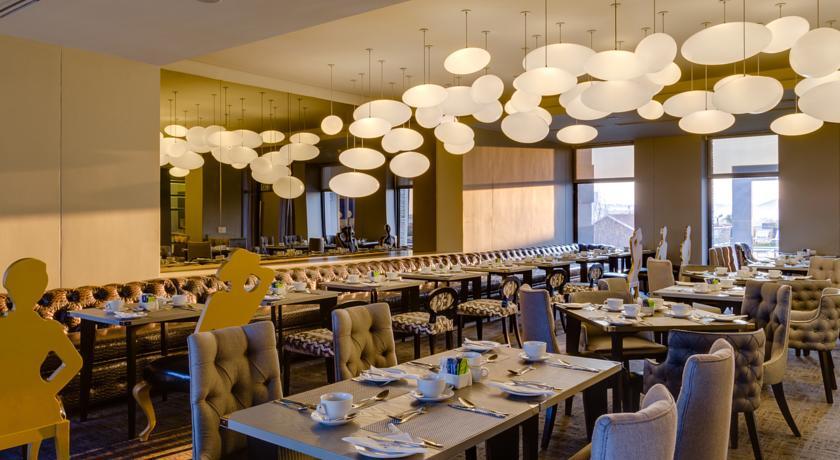 Protea Hotel Fire & Ice! By Marriott Pretoria Menlyn Ngoại thất bức ảnh