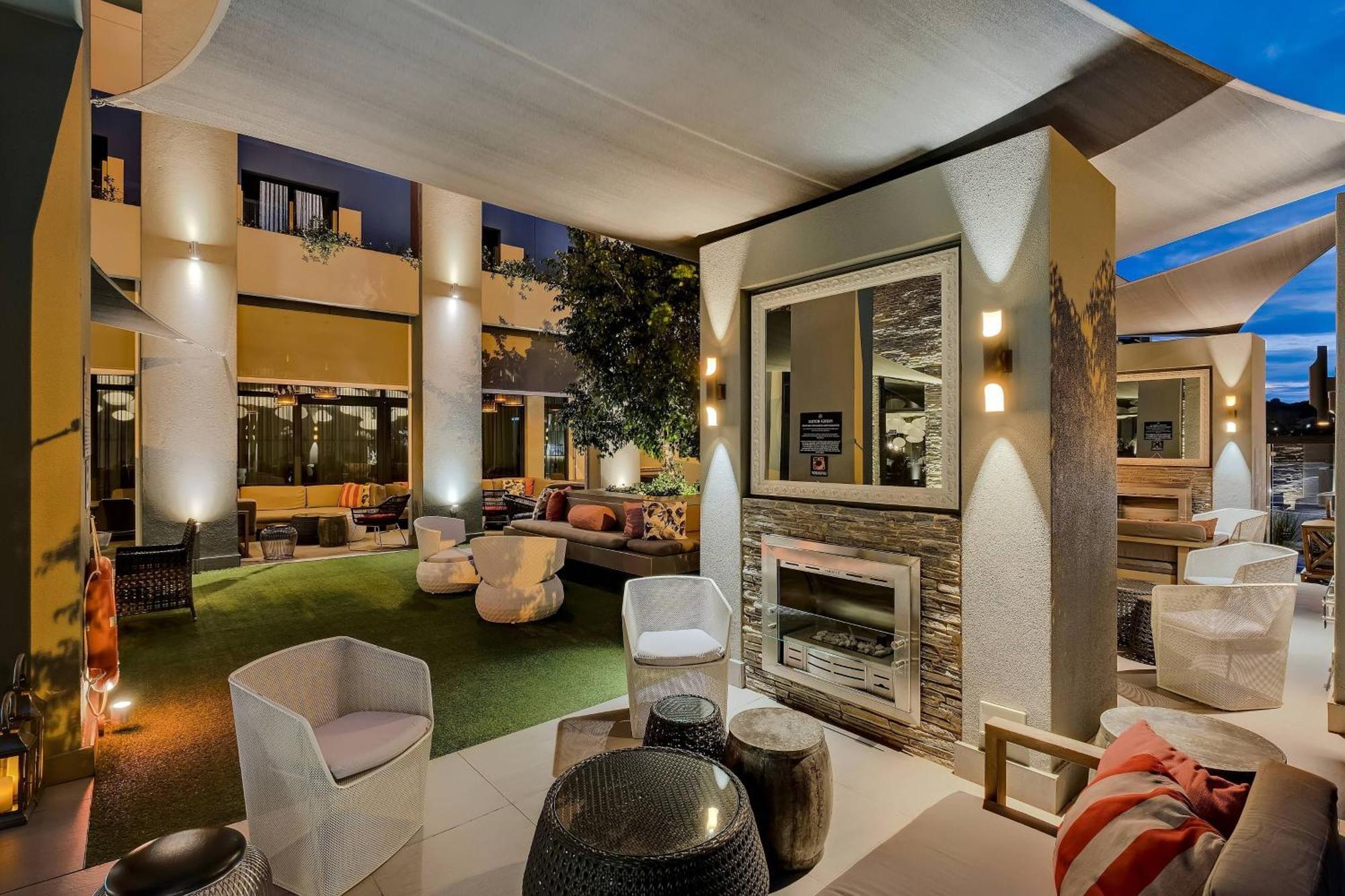 Protea Hotel Fire & Ice! By Marriott Pretoria Menlyn Ngoại thất bức ảnh