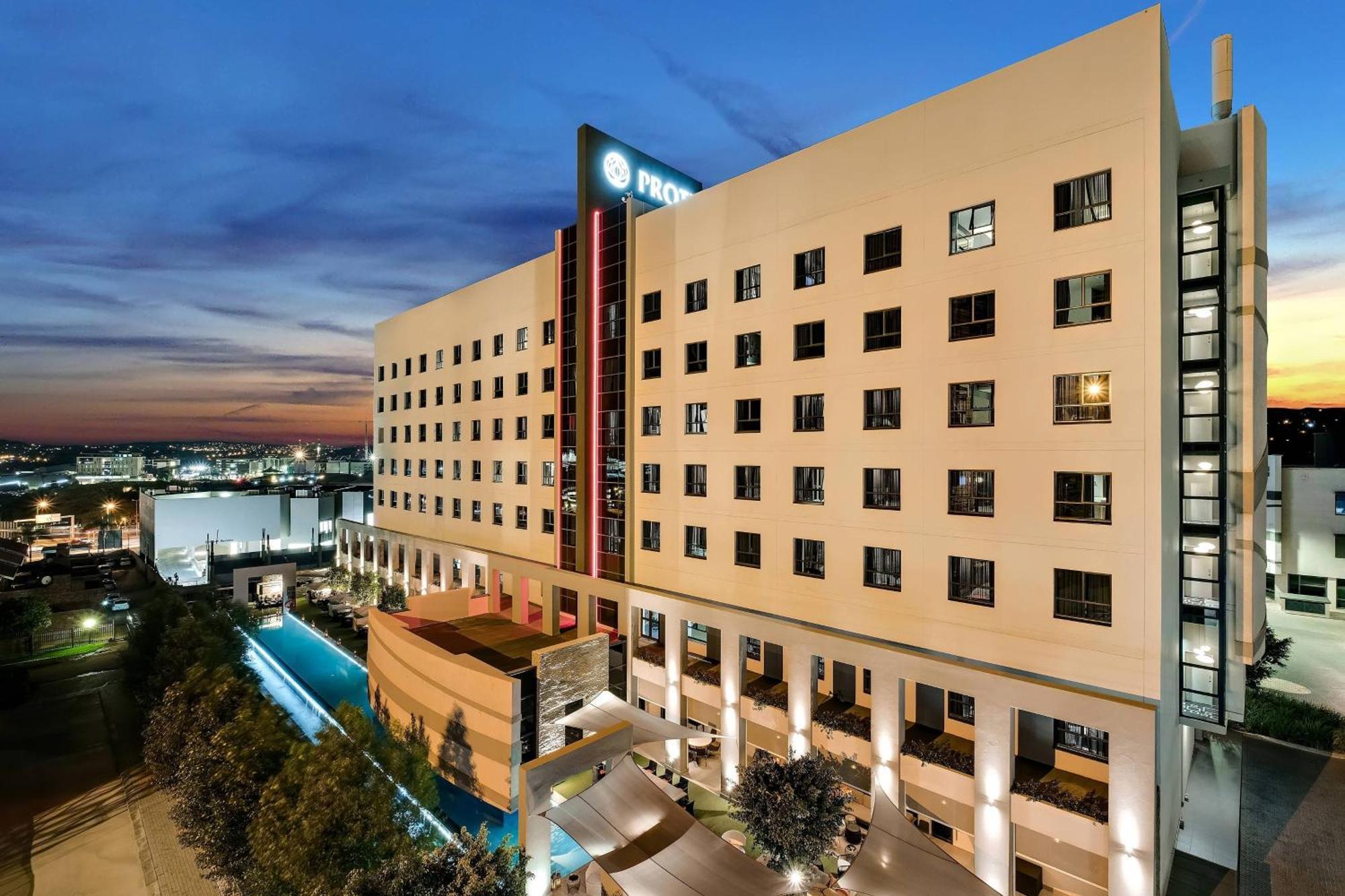 Protea Hotel Fire & Ice! By Marriott Pretoria Menlyn Ngoại thất bức ảnh