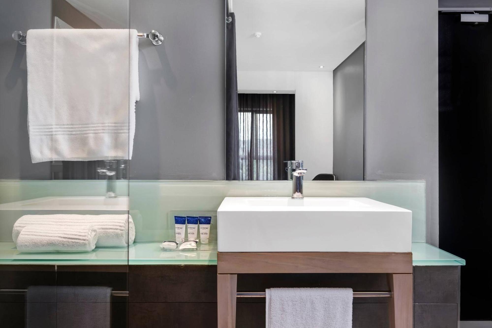 Protea Hotel Fire & Ice! By Marriott Pretoria Menlyn Ngoại thất bức ảnh