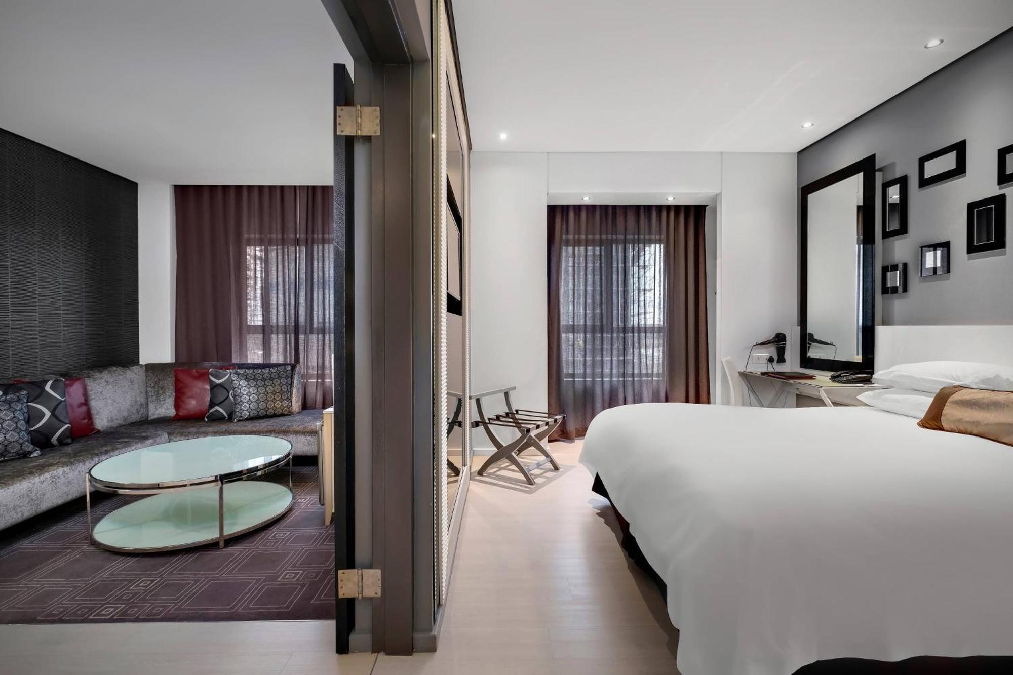 Protea Hotel Fire & Ice! By Marriott Pretoria Menlyn Ngoại thất bức ảnh